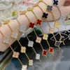 Armband Classic Five Flower Clover Armband Luxury Natural Fritillaria Turquoise Diamond Armband For Women Fashion Brand Armband Designer Christmas 240228