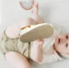 Scarpe per bambini all'aperto Stivaletti per neonati in vera pelle per ragazze dei ragazzi Pantofole per primi camminatori con suola morbida antiscivolo Fit 024 Mese Bebe
