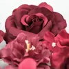 Kwiaty dekoracyjne 35pcs Burgundowy sztuczny jedwabny głowica kwiatowy w luzem pakiet materiału do DIY Girland Hairclip Scrapbook Accesorie