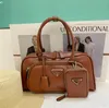 Qualidade modelo boston estilo moda casual bolsa feminina estilo europeu e americano bolsa de ombro portátil mensageiro