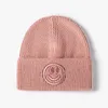 Bérets Chapeaux d'hiver pour femme Sourire Bonnets tricotés Chapeau Fille Automne Femme Happy Beanie Caps Gorros Warmer Bonnet Dames Casquette Casual