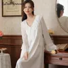 Vêtements de nuit pour femmes Aylosi Vintage Silk Stain Pyjamas pour femmes Sleepdress Sexy Volants Mi-Longueur Manches Longues Col V Élégant Loungewear