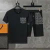 Designer Sportswear Sommermode Herrenanzug Monogramm bedruckt Kurzarm Set T-Shirt Tops und Shorts Vvvv