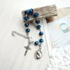 Collana Orecchini Set CottvoPerline di cristallo blu Catena Crocifissione cattolica Croce Nostra Signora Medaglia Charms Rosario Bracciale Gioielli Coroncina