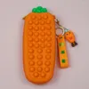 Sacs à crayons en forme de carotte pour jouets de décompression, étui de rangement de papeterie pour étudiants