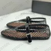 Damskie Fishnet Ballet Flats Buty Designer Sandały Slajd Slajd Czarna tkanina Spiczasta palca Klasyczne mokasyny Kluczowe buty z pudełkiem 505