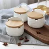 Olla de cerámica para condimentos, recipiente de almacenamiento con cuchara, caja de porcelana y tapa de bambú, olla para condimentos, herramientas de cocina 240220