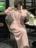 Robes de travail 2024 hiver rose élégant tricoté deux pièces ensemble femmes col en V vintage pull jupe midi costume femme mode coréenne décontractée