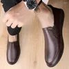 Sıradan Ayakkabı Erkekler Yüksek Kaliteli Loafers Deri Vintage Slip-On Düğün Erkek Elbise Sürüş Klasik Moda Erkekler