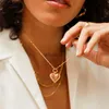 Colliers 2024 français romantique niche rétro métal pétoncle amour coeur collier blogueur avec la même clavicule empilée bijoux 240228