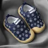 Outdoor-Schuhe für Kleinkinder, Jungen und Mädchen, schützende Verdickung, professionelle Kleinkinderschuhe, rutschfeste Babyschuhe mit Gummisohle für 13-Jährige