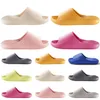 Style23 Hommes Femmes Pantoufles Été Diapositives Designer Sandales Classique Doux Plage Imperméable Vert Rose Rouge Jaune Orange Bleu Gris Mens Slipper Sandal Slide