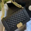 22Ss Classic Caviar Quilted Boy Flap Bag Donna Pelle di vitello Hardware in metallo Catena Tracolla in pelle Borse a tracolla firmate