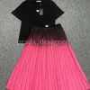 24ss New Women's Two Piece Dress Set Designer Classic Style P-Letter Gradient Organ Pleated kjol PLEATED Lång kjol Temperament Hög midja