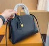 Luxurys tasarımcılar çanta totes el çantaları cüzdanlar montaignes çanta kadınlar tote marka mektubu kabartma deri crossbody omuz çantaları bayan moda alışveriş sırt çantası