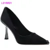 Chaussures sexy Femmes Highheed 2022 Spring and Automne Nouvelles filles minces chaussures simples pointues