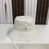 Erkekler İçin Beyaz Kapak Le Bob Homme Tasarımcı Kova Hat Kadın Moda Sokağı Western Casquette Mektuplar Yaz Şapkası Klasik Basit PJ027 C4