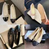 Frankreich Designer-Schuhe, schwarze Ballerinas, Schuhe für Damen, Kanal, luxuriös, gesteppt, echtes Leder, Ballettschuhe, runde Zehen, Damen-Kleiderschuhe, Marke Zapatos De Mujer, 35–42