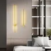 Duvar lambası Modern Led Bakır Uzun Asma Sconce Oturma Odası Arka Plan Yatak Odası Başucu Koridor Ev Dekoratif Aydınlatma