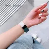 Designer Fashion Folding Clasp Band för Apple Watch Series 876 41 45mm Silicone Strap for IWatch Ultra5 4 3 2 40 44 49mm Watch Armband Accessories Designerhu9uhu9u