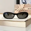 نظارة شمسية فاخرة فاخرة ساخنة للنساء المستطيلات MIU النظارات الشمسية للجنسين مصمم Goggle Beach Sun Glasses Retro Frame Design UV400 مع صندوق جيد جدًا