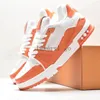 2024 Designer Trainer Treaker Sneaker Buty Casual Buty Calfskina Czarno-różowa skórzana skórzana Abloh Zielona Czerwona Blue Overlay Platforma Low Sneakers Walk