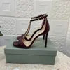 Sandali alla moda con bretelle in vera pelle, scarpe casual di lusso firmate da donna, fibbia in metallo, cinturino alla caviglia decorativo, scarpe formali