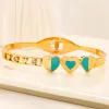 Braccialetti di design placcati in oro Gioielli regalo d'amore di alta qualità per le donne Nuovo braccialetto in acciaio inossidabile non sbiadito Commercio all'ingrosso