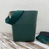 Berömd designers klassiska och fashionabla hinkväska, stor kapacitet öppen axelväska, resor, fritid, sport, shopping, kvinnors förvaringsväska, unisex crossbody väska