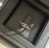 Anéis clássico marca designer anéis bebê prata oco quadrado móvel zircão charme anel de casamento para mulheres jóias presente 240229