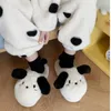 Slippers ASIFN Dames Katoen Binnen Winter Modieus en warm Zachte zool Comfortabel Leuke Cartoon Hond Pluche Schoenen Student