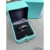 Tiffanyjewelry Ring Designer Luxury Fashion Diamond para mujeres Anillos anillos CLACA USHAPADO CON V GOLD ELECTROP 8846