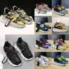 Designer casual skor gummi vit blå röd reflekterande höjd kedja reaktion Italien trippel svart tränare kvinnor mens mocka sneakers kvalitet plattform