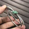 tiffanybracelet heart tiffanyjewelry Jewlery Designer for Women jewlery Bracelet Bracelet Knot New Product Inlaid with Green Diamond v Gold Bracelet Fashion