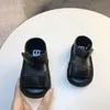 Sandaler baby sommar sandaler strandskor nyfödda mode sandaler mjuk ensam anti slip enkla förskoleskor j240228