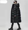 Long and high-end trendy down jacket design with a sense of luxury in autumn and winter. Thick quilt for men and women