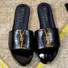 Sandali firmati Pantofole da donna estive Sandali in coccodrillo da donna Piattaforma Moda all'aperto Scarpe con punta tonda Pantofole da donna antiscivolo per il tempo libero