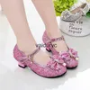 Sandaler Nya Ldren Shoes Girls High Heel Princess For Kids Glitter Soft Leather Fashion Party Dress WeddingH24229