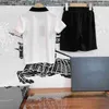 Marka Bebek Trailsits Kontrast Renkler Çocuk Tasarımcı Kıyafet Boyutu 110-160 cm Çocuk Kısa Kollu Polo Gömlek ve Şort 24Feb20
