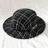 Berets Women Plaid Luksus Feel Fedora kapelusz dla eleganckich mężczyzn jesień zimowej imprezy sukienka ślubna czapka jazz sombreros de mujer