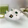 Designer asso Italia Sneakers di lusso Piattaforma Scarpe basse da uomo Scarpe da donna Scarpe da ginnastica casual Tigre ricamato Ace Ape Verde Rosso 1977 Strisce Scarpe da uomo Sneaker 1.25 a4