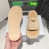 Luxury virkningsplattform glider sandaler kristaller designer tofflor för kvinnor naturliga svarta vita kvinnor scuffs tofflor casual glid platt mode sandal 35-40