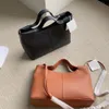 Row Torba Margaux Çanta Sofia Deri Crossbody Çanta, büyük kapasiteli gidip Tote Çanta Tasarımcı Çantası Kadınlar İçin Omuz Çantası Hızlı ve Güvenli Nakliye