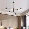 Żyrandole E14 Złote czarne żelazo Modern Luster Led LED żyrandol odpowiednia do dekoracji pokoju w retro w sypialni życiowe i