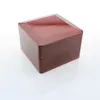 Caixa de anéis de campeonato de grau superior 1 4 5 6 buracos em exibição de embalagens de joias caixa de joias de madeira vermelha para display de anel 242N