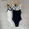 kadın mayo tasarımcısı seksi örme mayolar bikini mayo yüzme plaj kıyafeti örgü oneepieces siyah ve beyaz elbise modaları yaz mayo