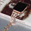 Designer Luxury Bling Diamond Straps Femmes Bracelet pour Apple Watch Ultra 49mm Band Series 8 7 6 SE 5 4 3 Bracelet en métal Smart iWatch 41mm 45mm 40mm 44mm 38mm 42mm Ceinture de chaîne c