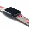 Designer G Designer Strap WatchBands 42mm 38mm 40mm 44mm IWATCH 2 3 4 5 Bands läderbi Snake Flower Armband Fashion Stripes B03 DesigneriB77Ib77