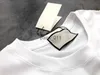 女性用ブラウスシャツ夏のヨーロッパのTシャツデザイナーリンクルウールボールコットングラフィックアップリケクロムファッションバスケットボールホワイトUCCIシャツ240229