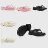 Infradito con zeppa con suola spessa per donna 2023 sandali con plateau con clip estivi donna scivoli da spiaggia antiscivolo per ragazze